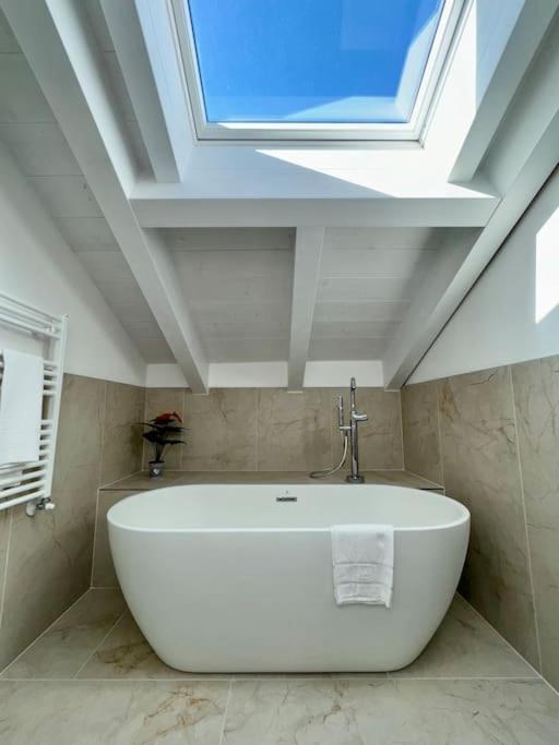 Apt. Aries - Penthouse Menaggio Dış mekan fotoğraf